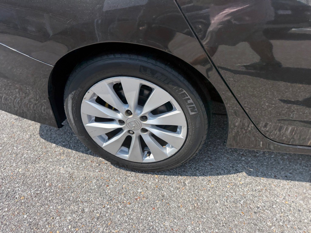 2016 Honda Accord Image 27