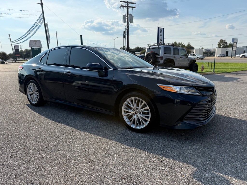 2020 Toyota Camry Image 3