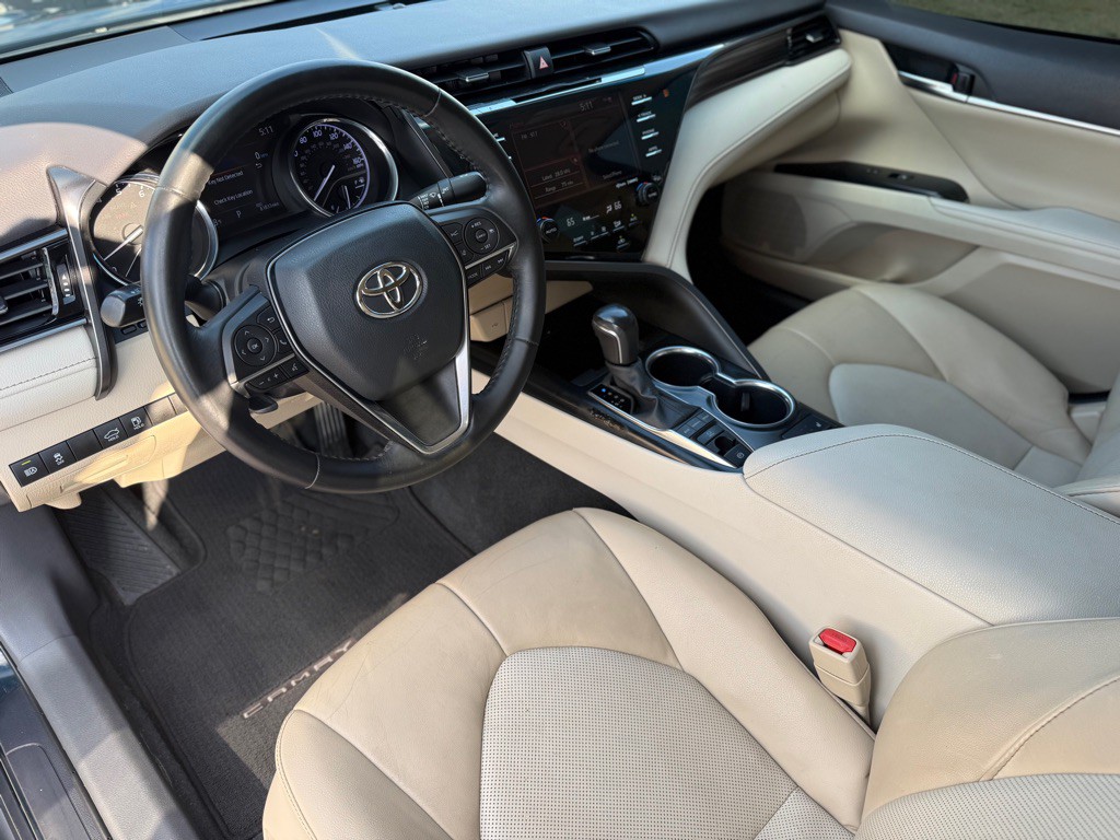 2020 Toyota Camry Image 11