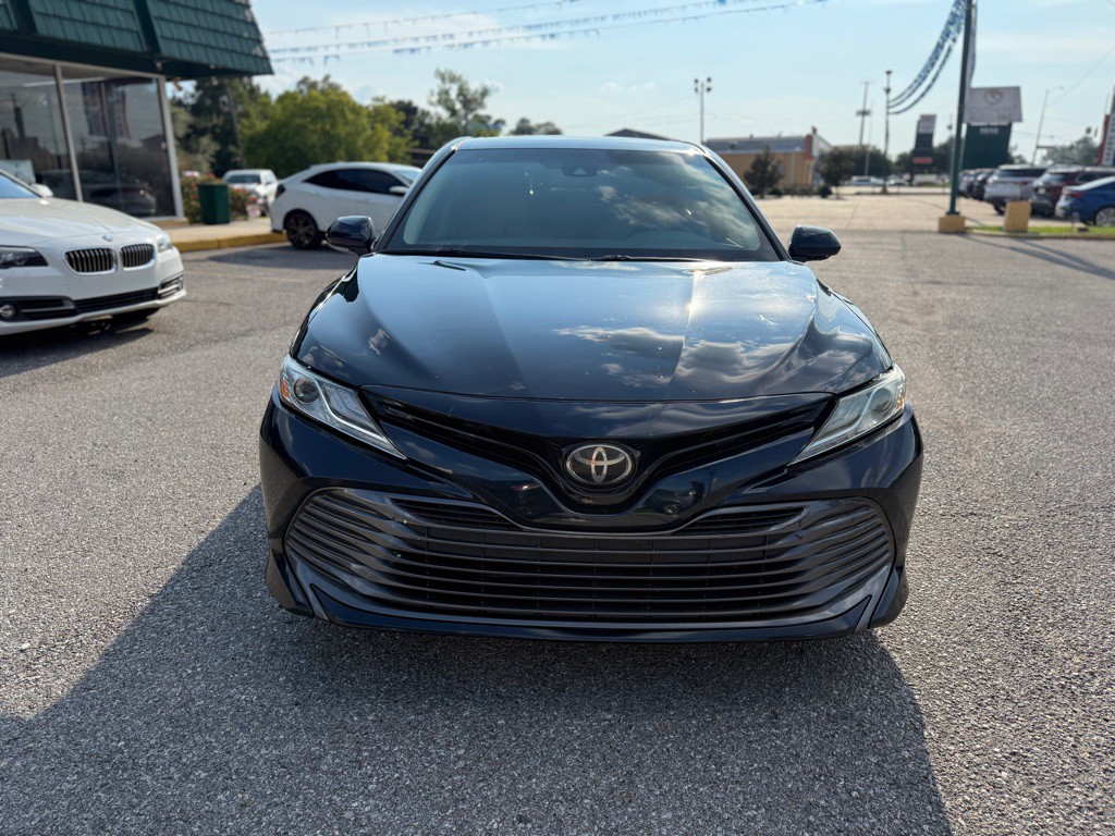 2020 Toyota Camry Image 2