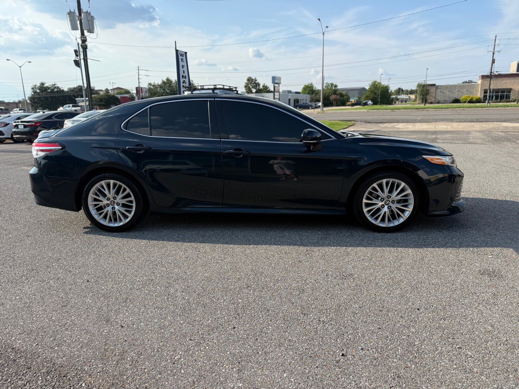 2020 Toyota Camry Image 4