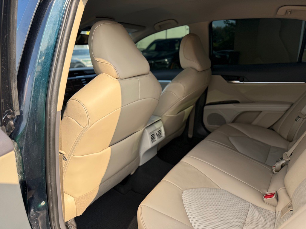 2020 Toyota Camry Image 13