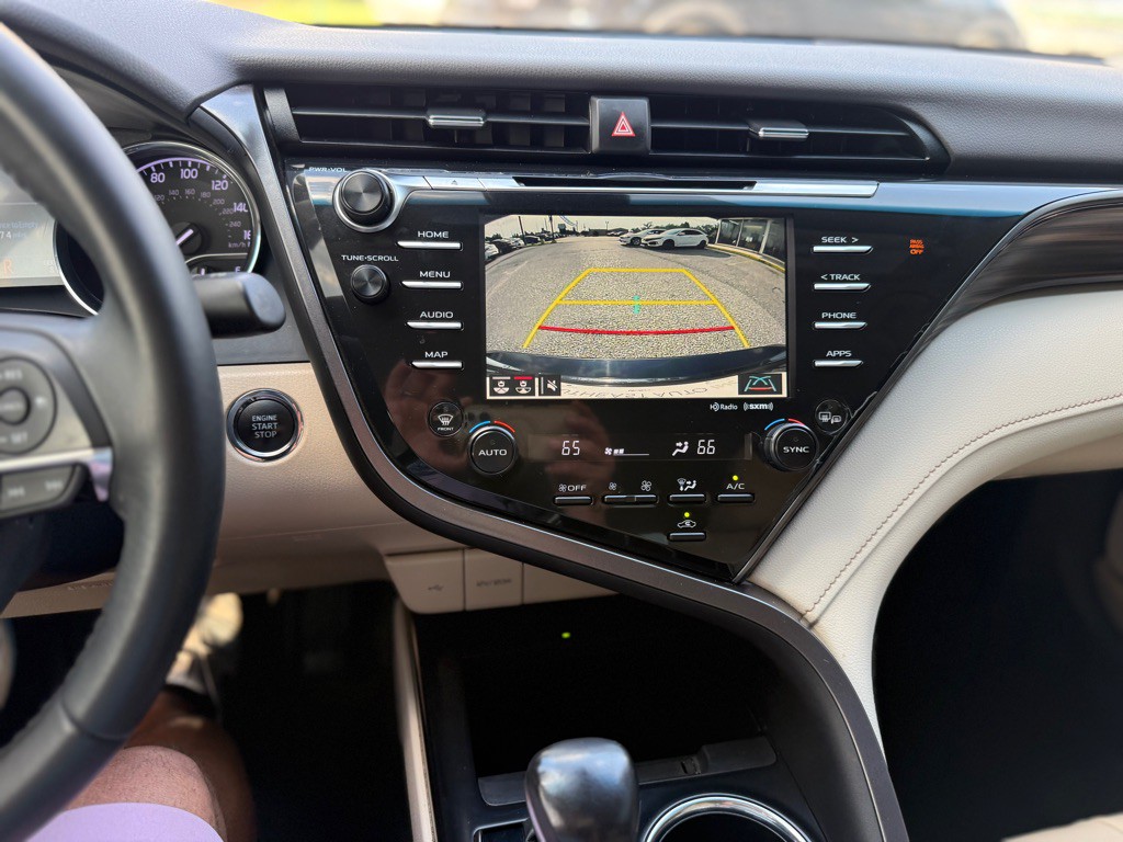 2020 Toyota Camry Image 28