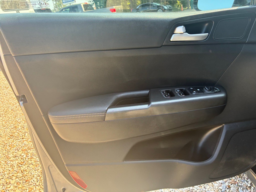 2022 Kia Sportage Image 10