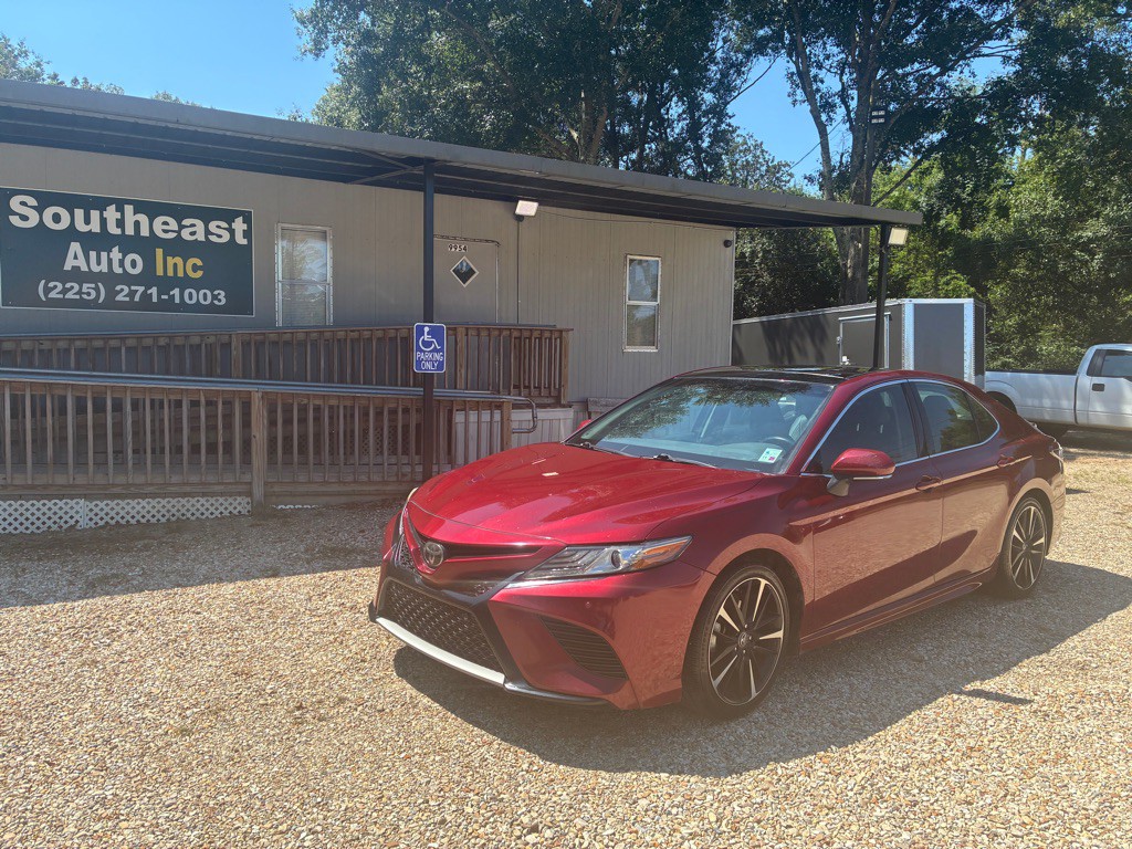 2018 Toyota Camry Image 1