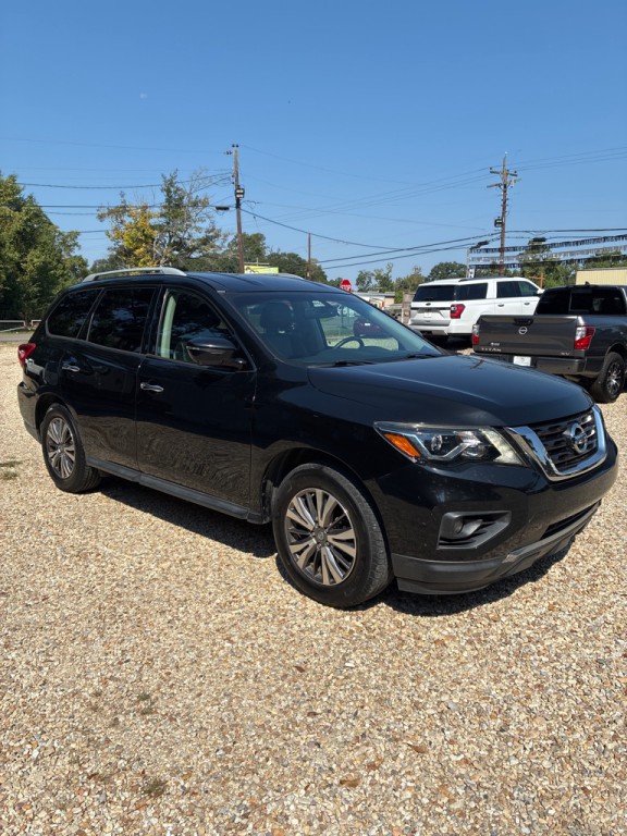 2018 Nissan Pathfinder Image 3