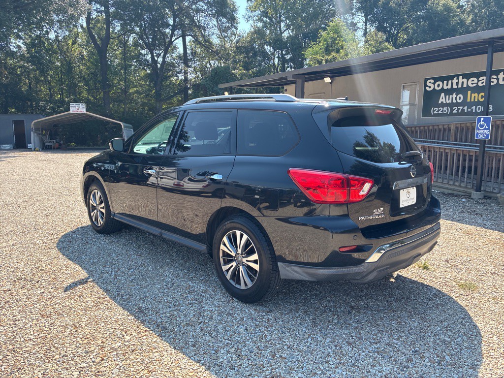 2018 Nissan Pathfinder Image 7