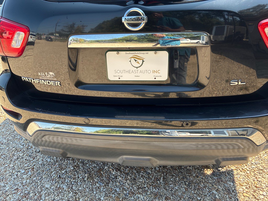 2018 Nissan Pathfinder Image 19