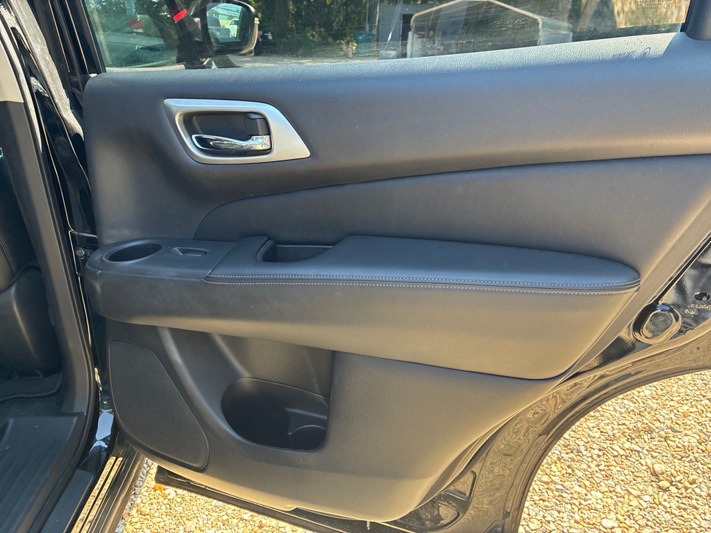 2018 Nissan Pathfinder Image 21