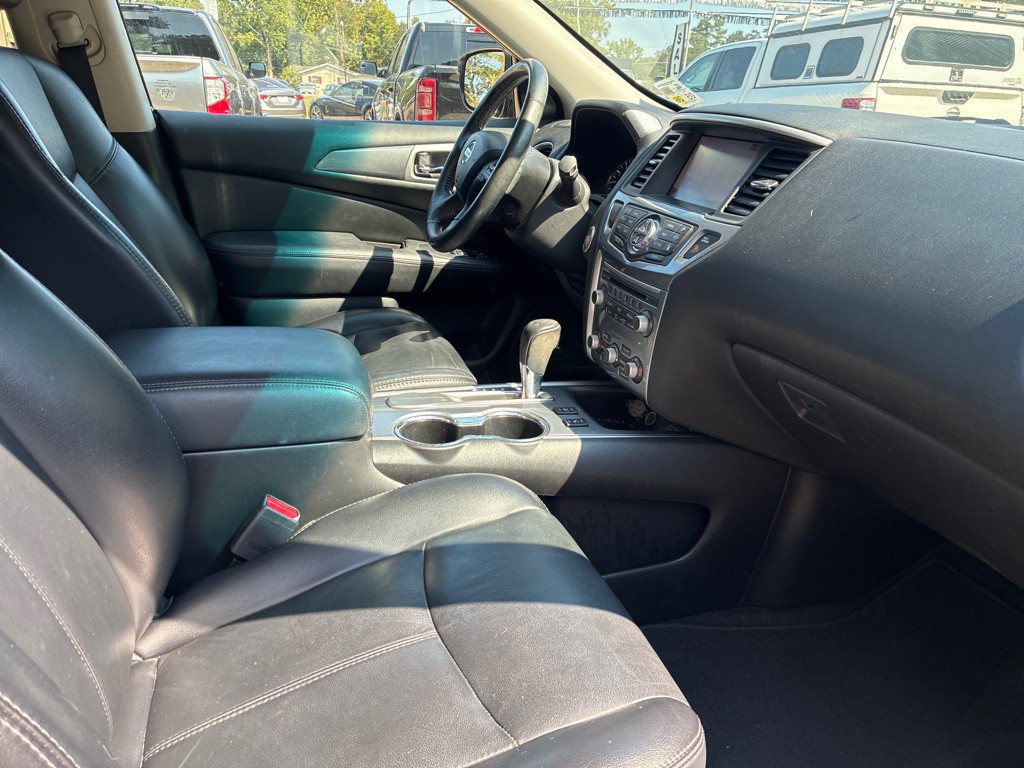 2018 Nissan Pathfinder Image 27
