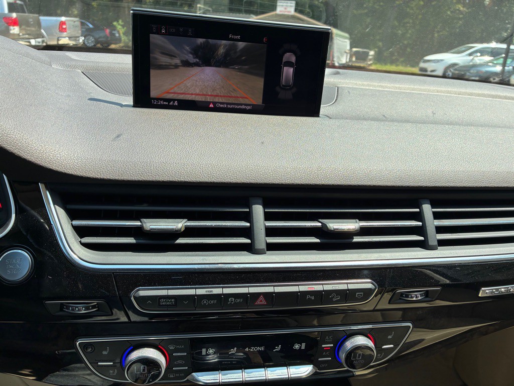 2018 Audi Q7 Image 11