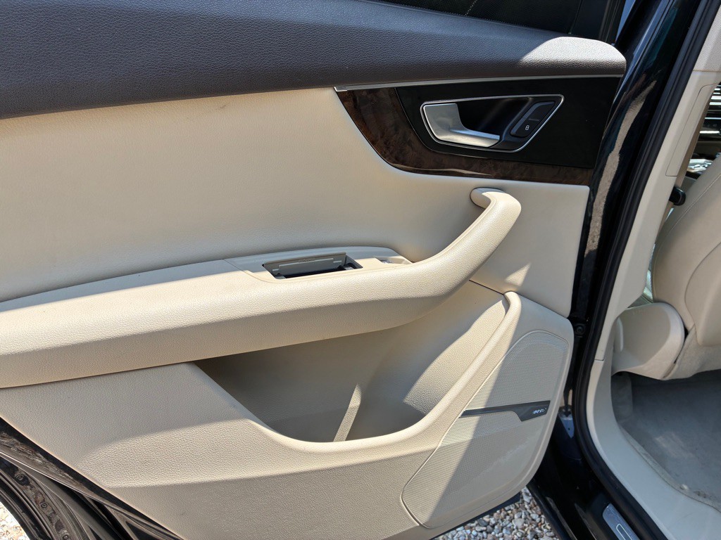 2018 Audi Q7 Image 19
