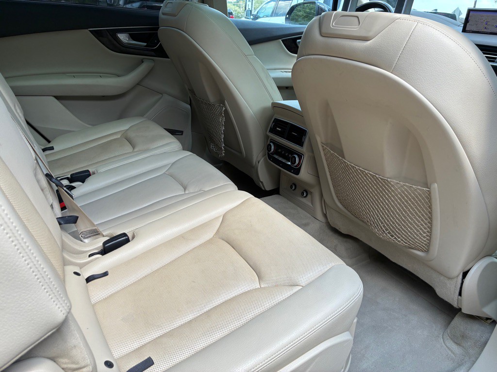 2018 Audi Q7 Image 28