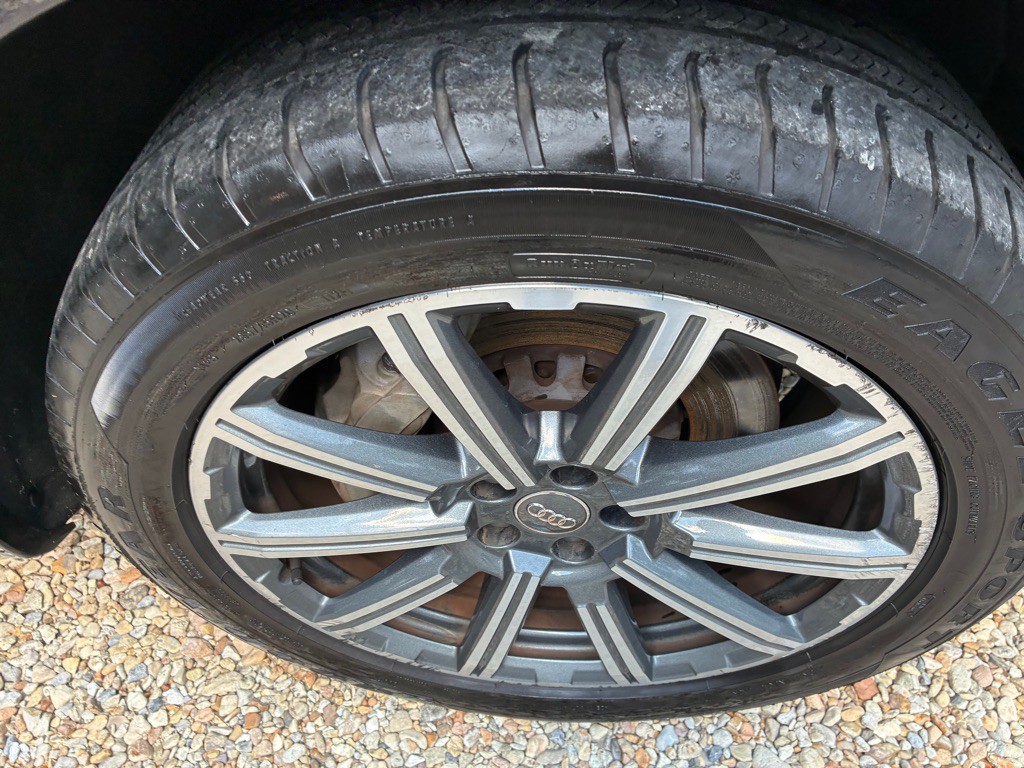2018 Audi Q7 Image 32