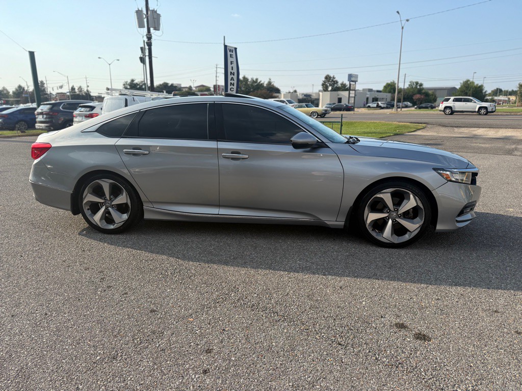 2018 Honda Accord Image 4