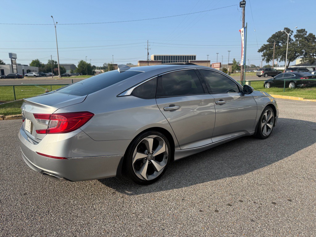 2018 Honda Accord Image 5