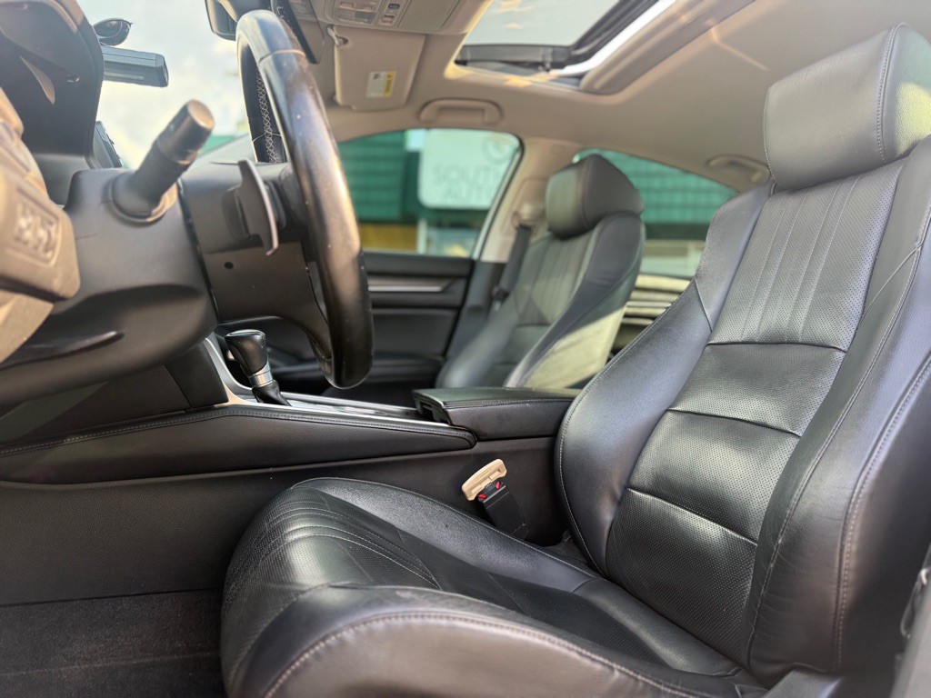 2018 Honda Accord Image 10