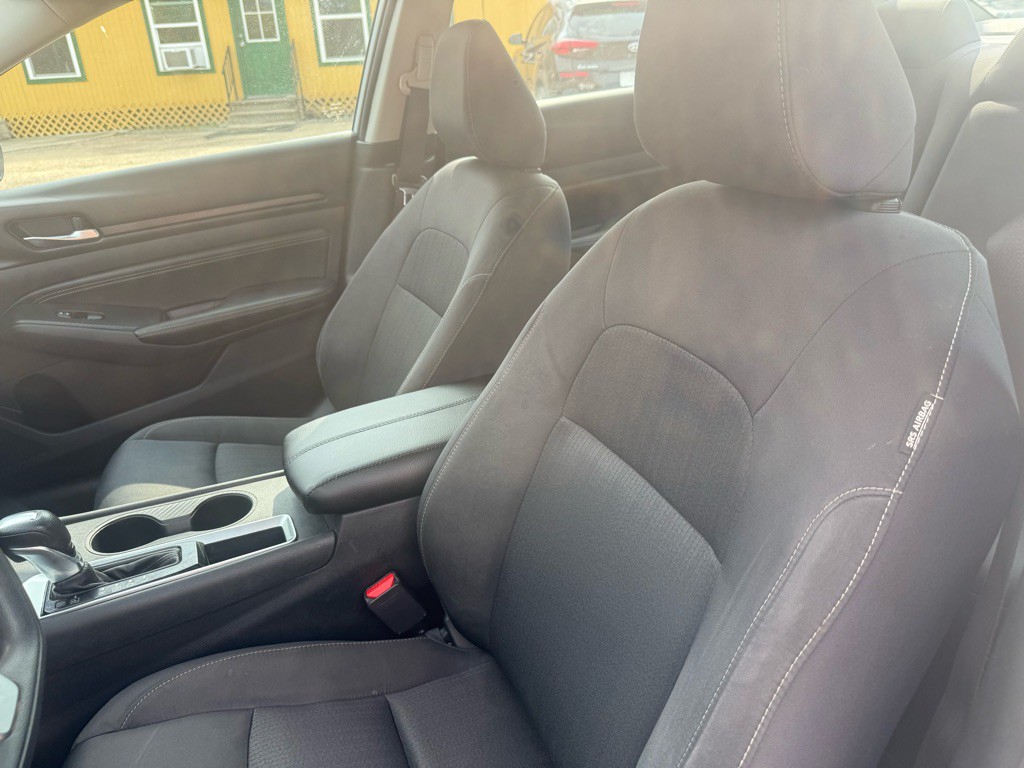2020 Nissan Altima Image 11