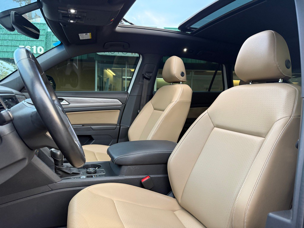 2020 Volkswagen Atlas Cross Sport Image 8