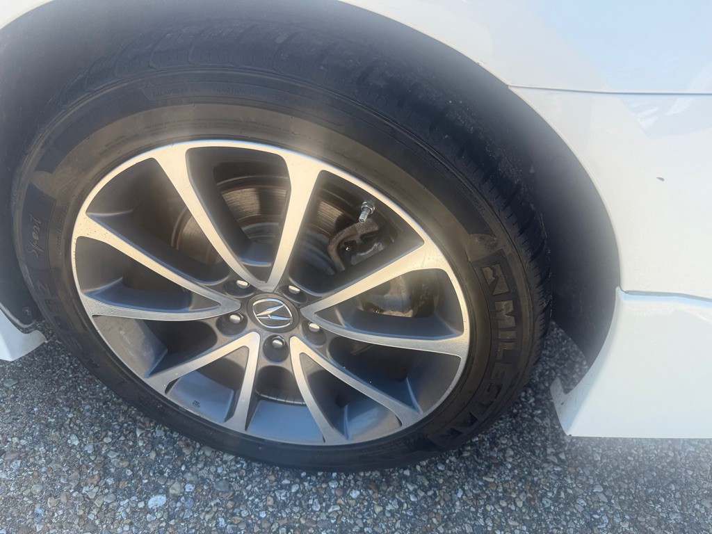 2015 Acura TL Image 9