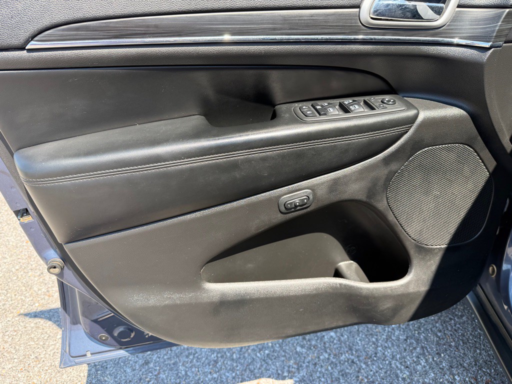 2019 Jeep Grand Cherokee Image 24