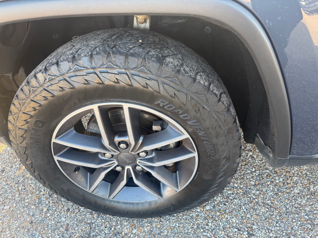 2019 Jeep Grand Cherokee Image 40