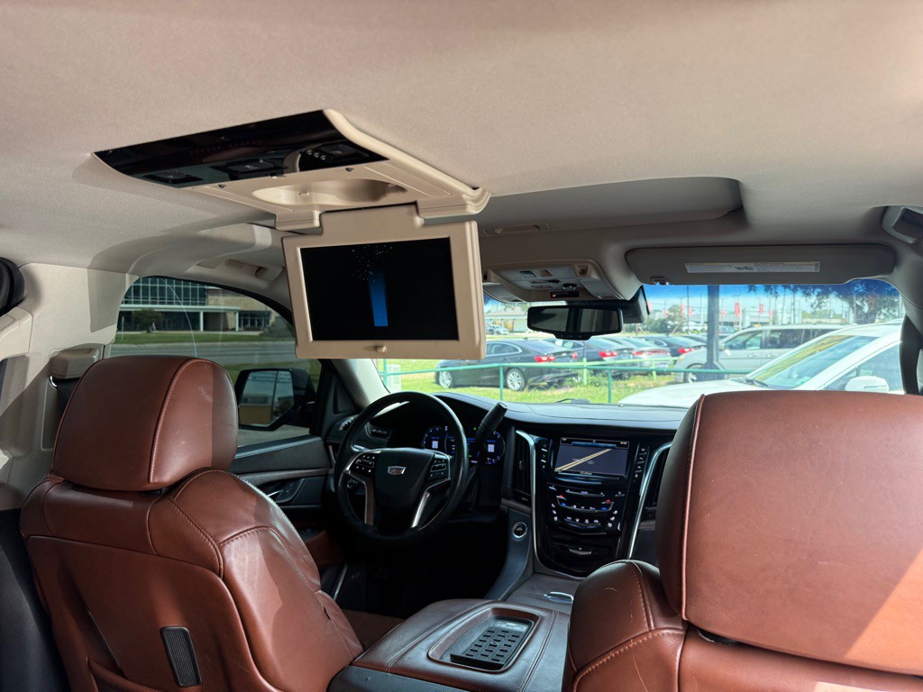 2016 Cadillac Escalade Image 22