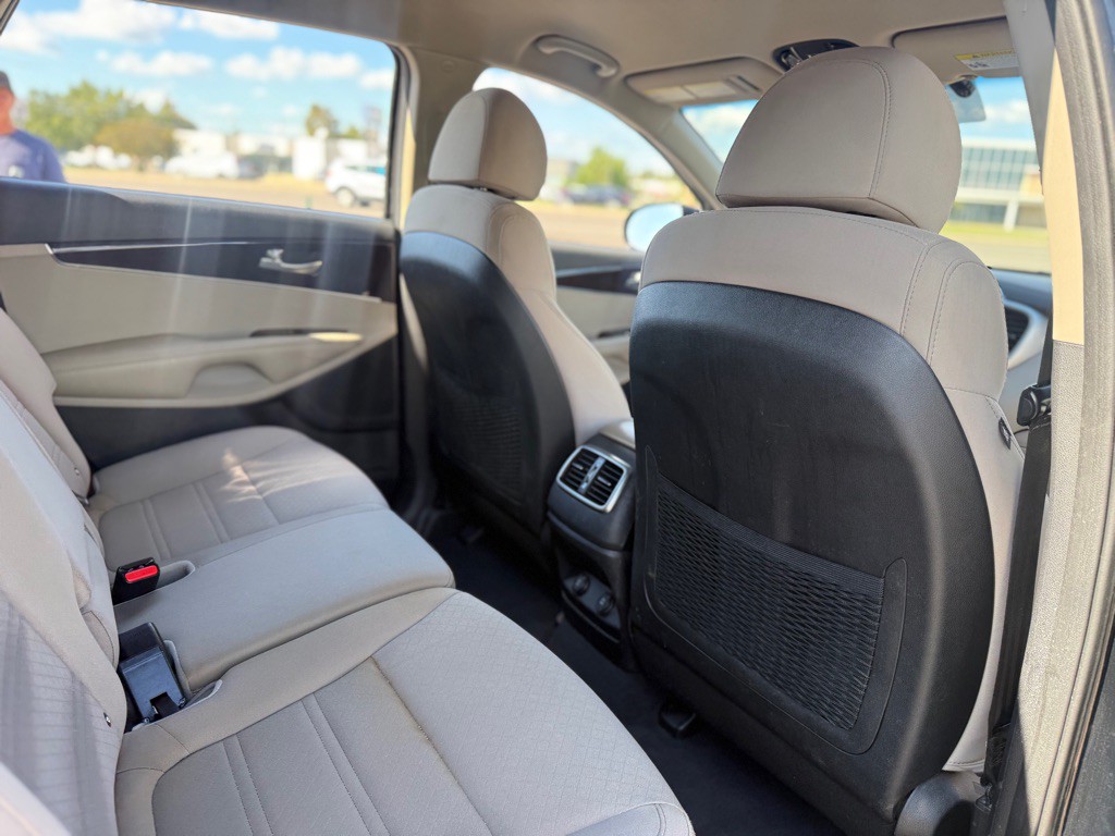 2018 Kia Sorento Image 16