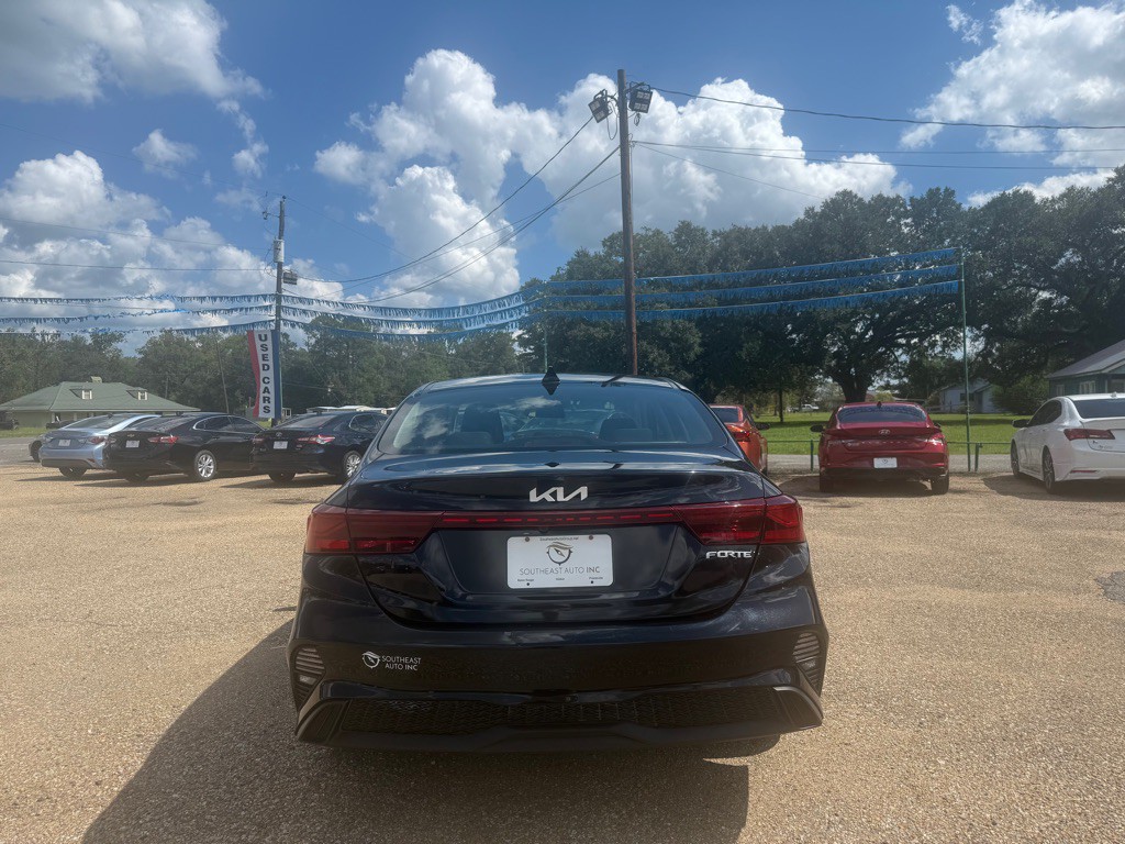 2024 Kia Forte Image 7