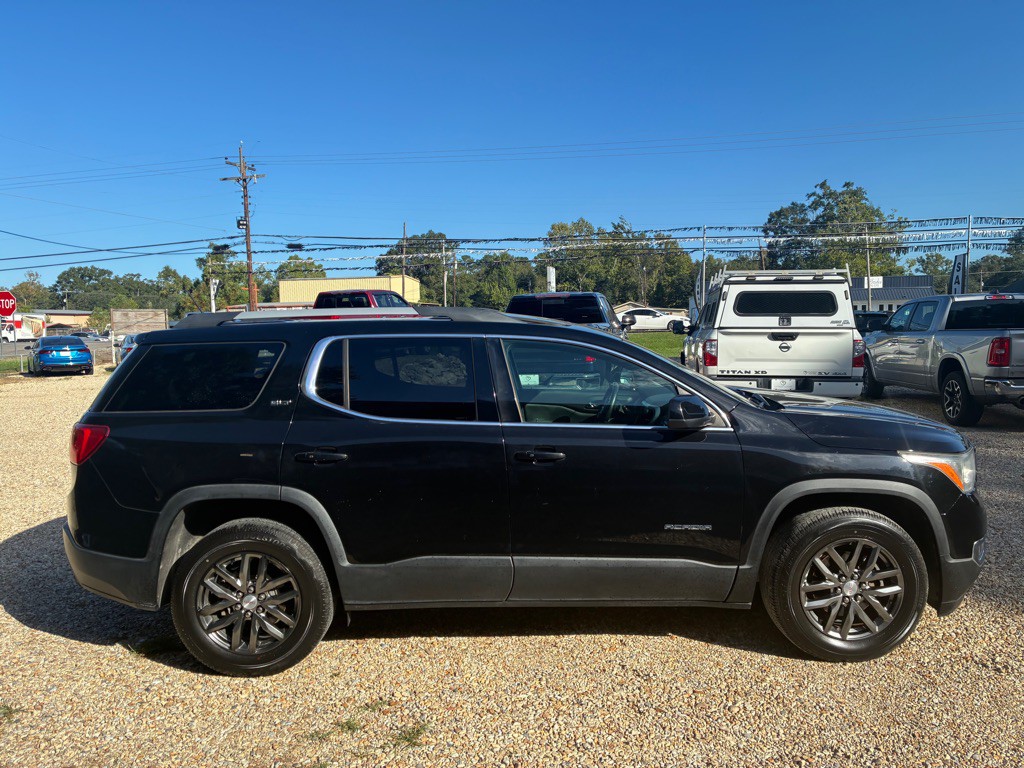 2017 GMC Acadia Image 4