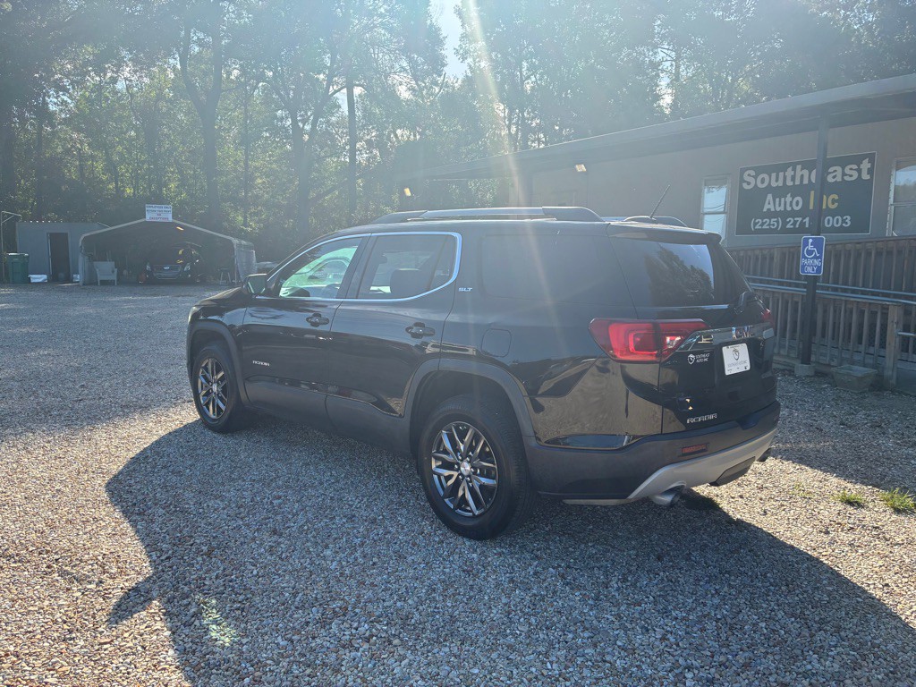 2017 GMC Acadia Image 7