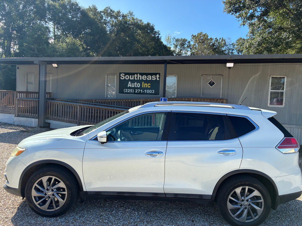 2016 Nissan Rogue Image 8