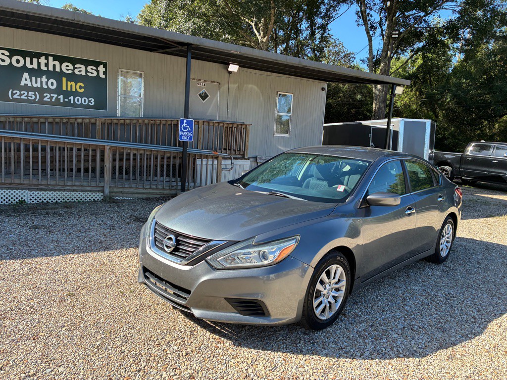 2018 Nissan Altima Image 1