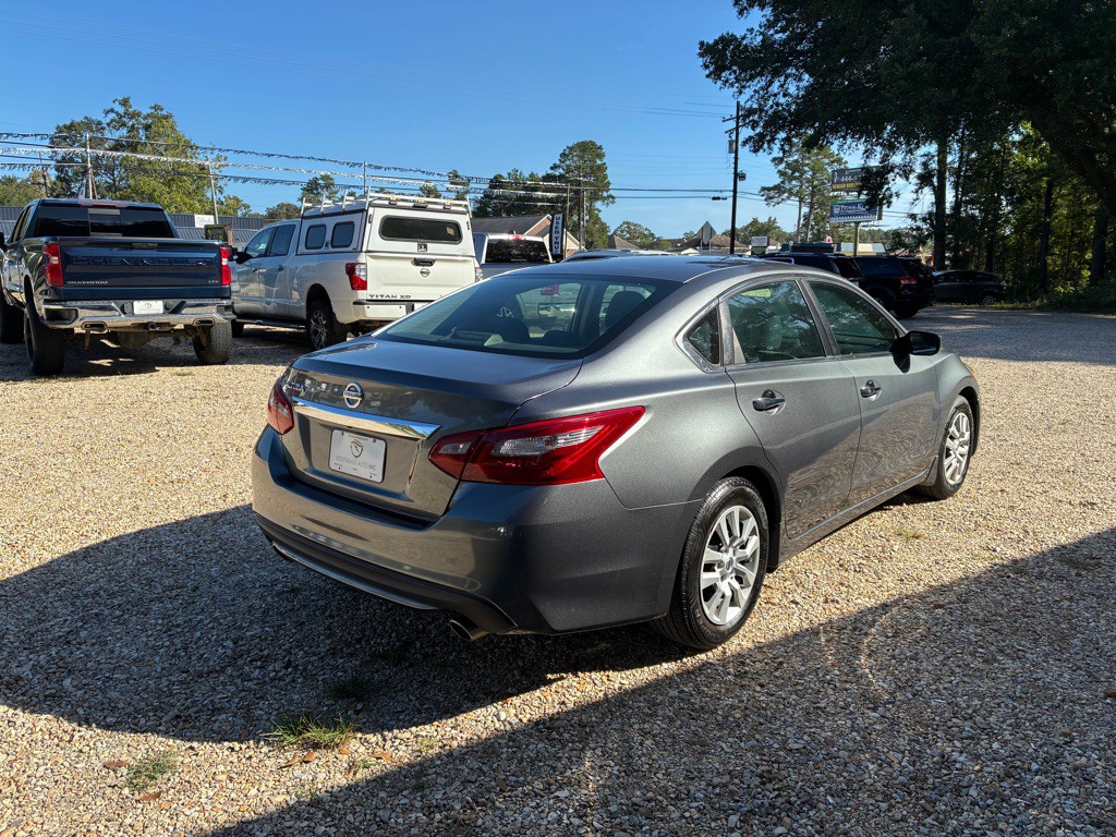 2018 Nissan Altima Image 5