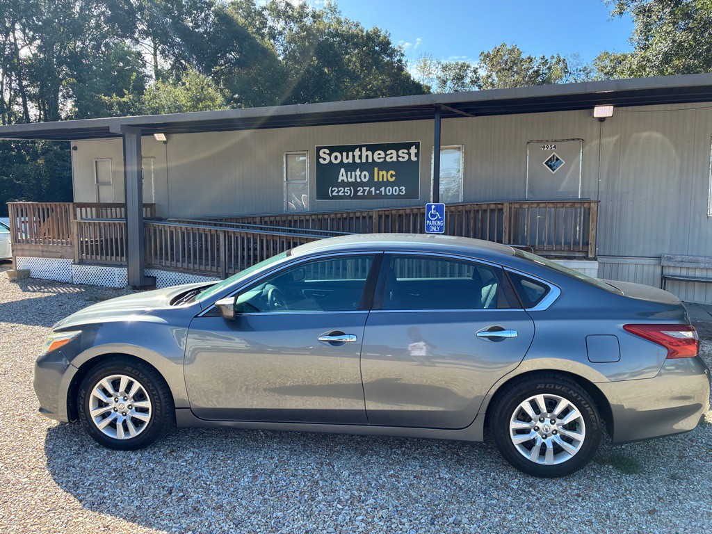 2018 Nissan Altima Image 8