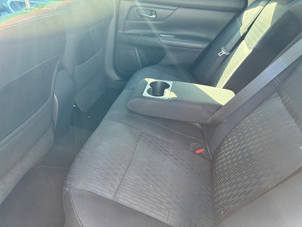2018 Nissan Altima Image 11