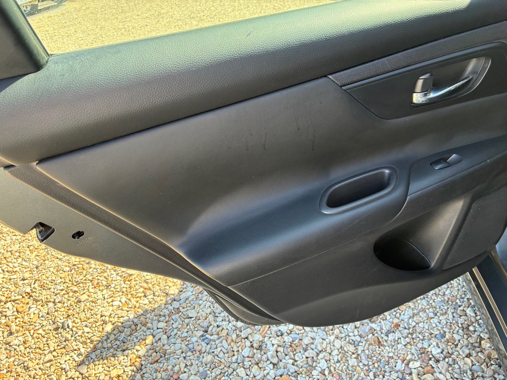 2018 Nissan Altima Image 12