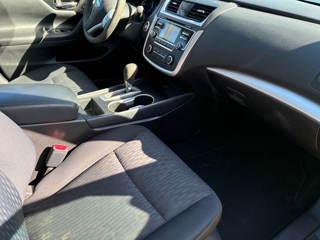2018 Nissan Altima Image 17
