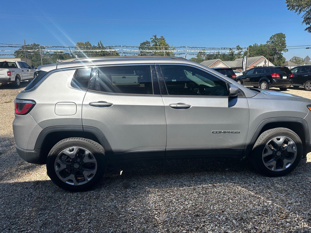 2019 Jeep Compass Image 5