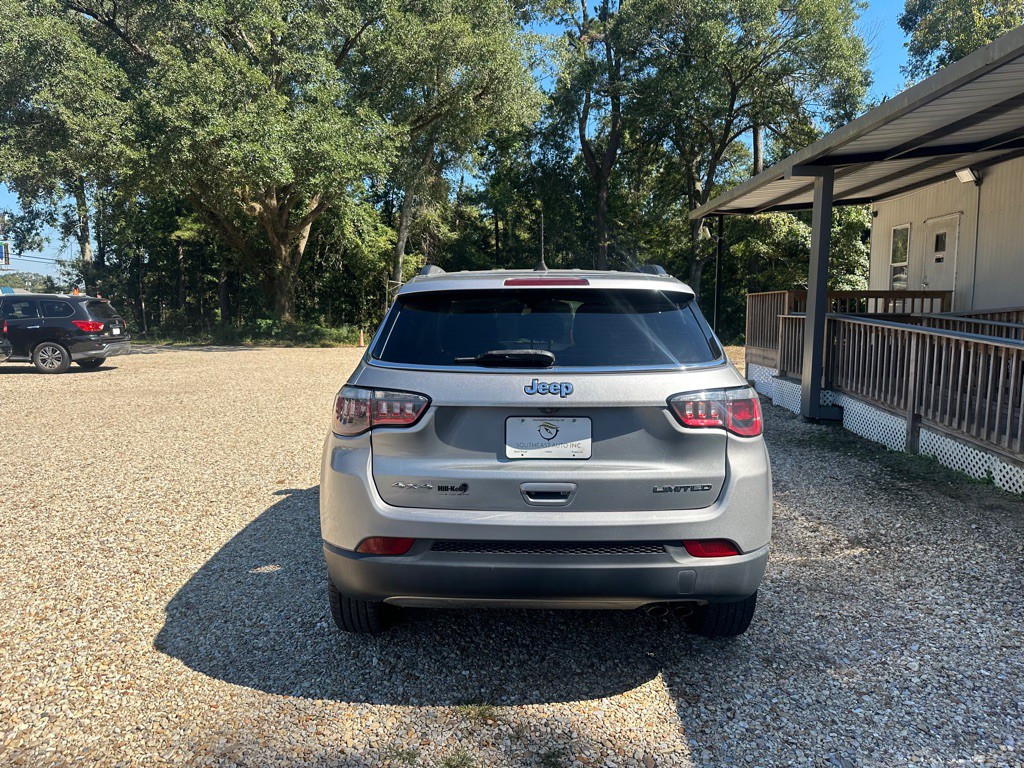 2019 Jeep Compass Image 6