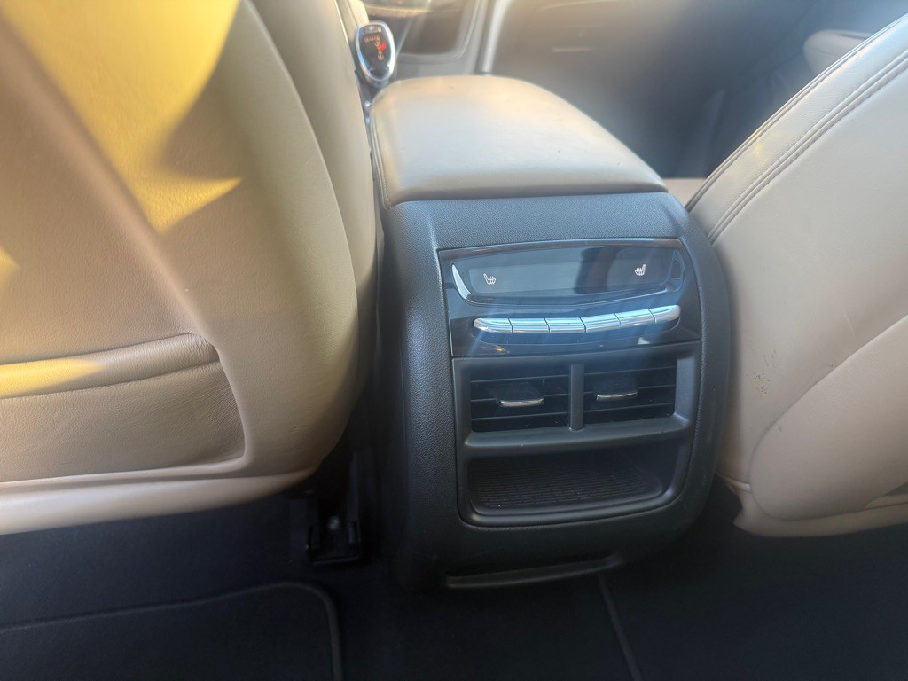 2017 Cadillac XT5 Image 8