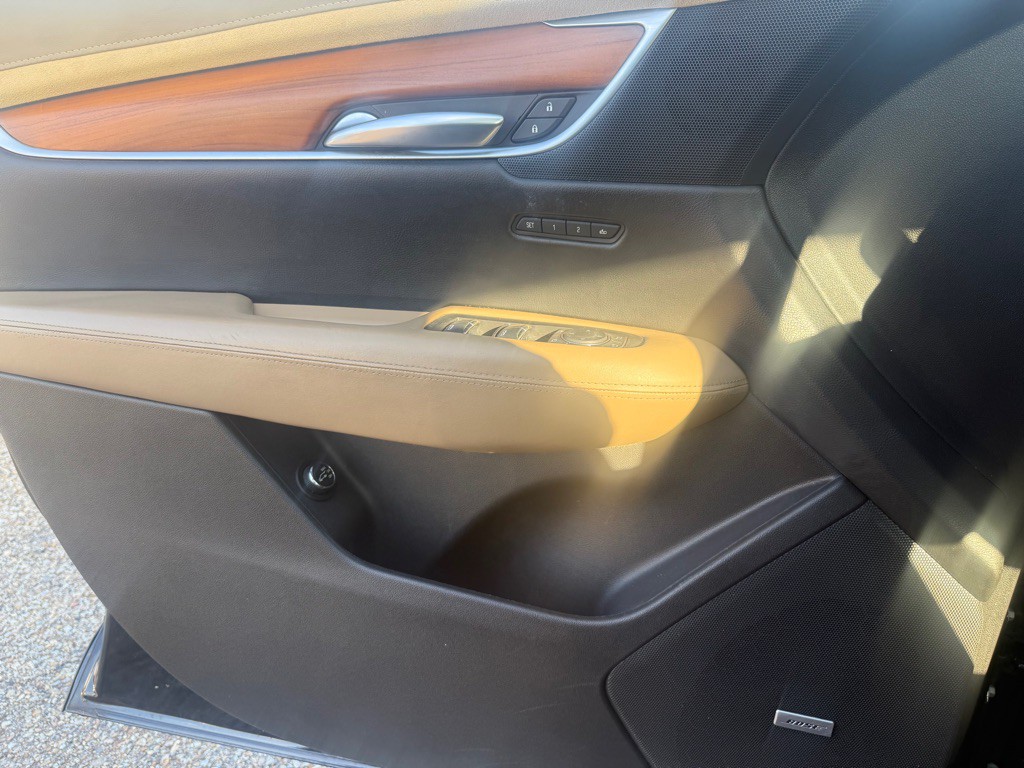 2017 Cadillac XT5 Image 11