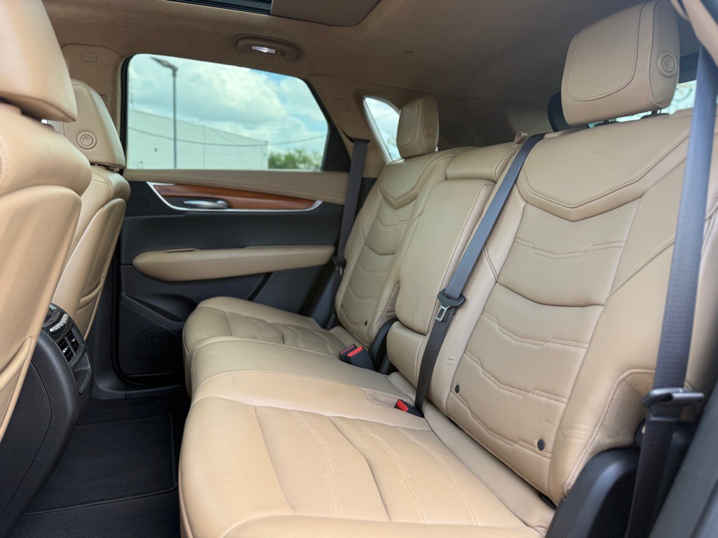 2017 Cadillac XT5 Image 11