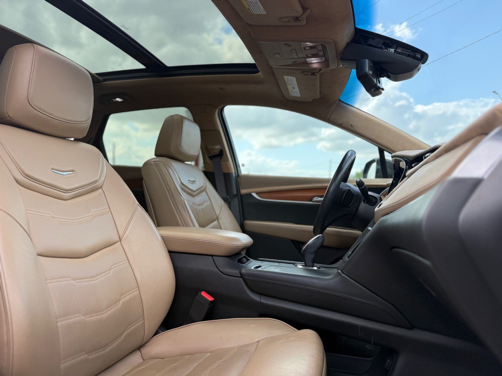 2017 Cadillac XT5 Image 13