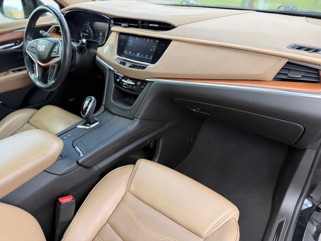 2017 Cadillac XT5 Image 14