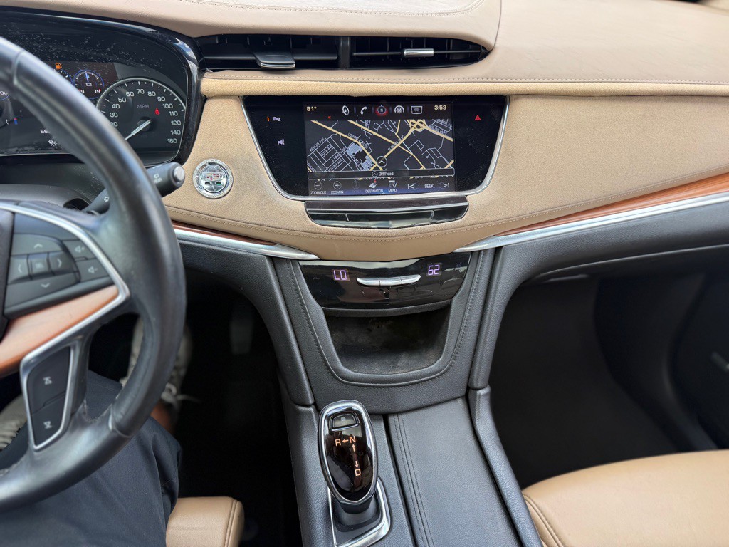 2017 Cadillac XT5 Image 18