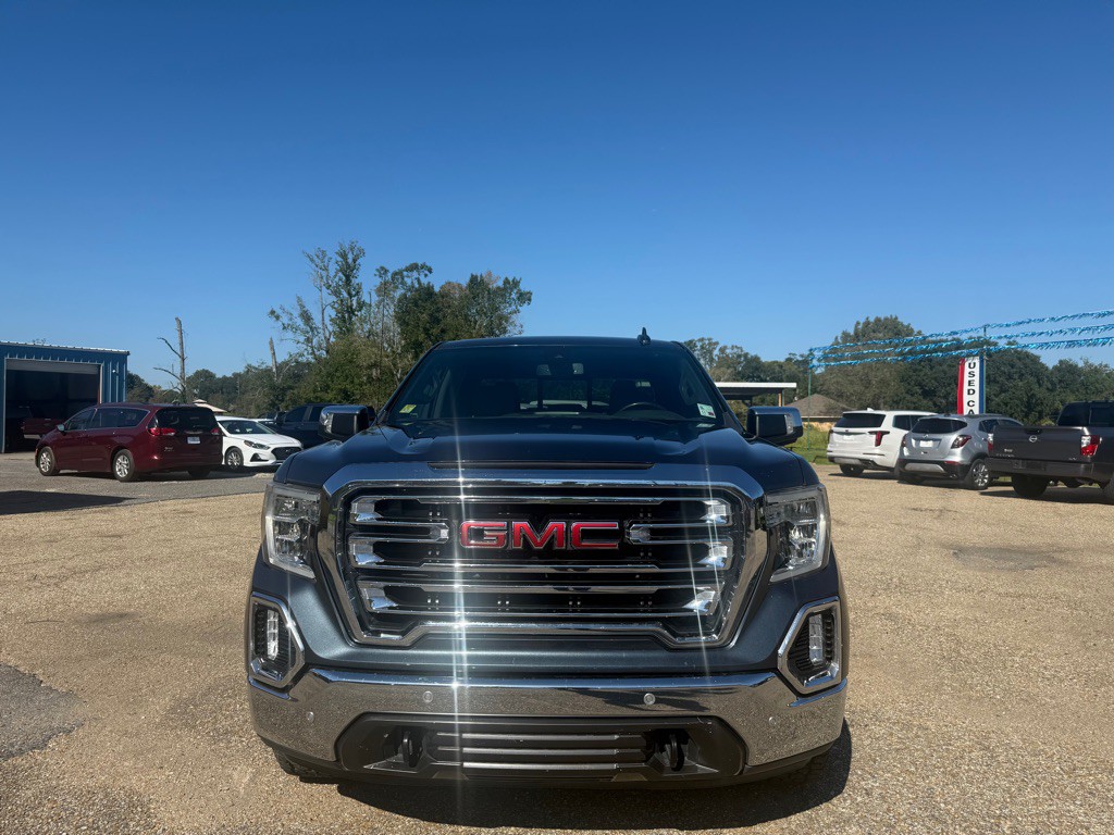 2020 GMC Sierra Image 2