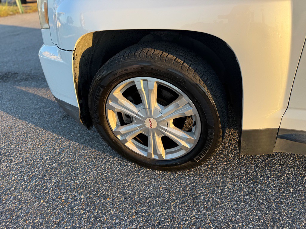 2016 GMC Terrain Image 24