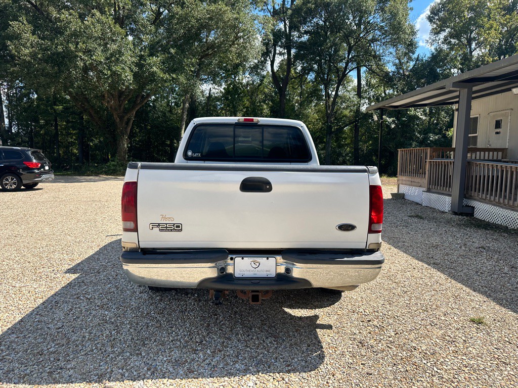 2001 Ford F-250 Image 6