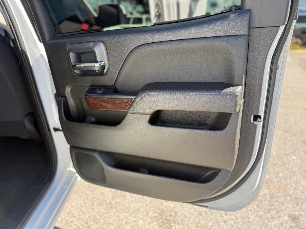 2017 GMC Sierra Image 17